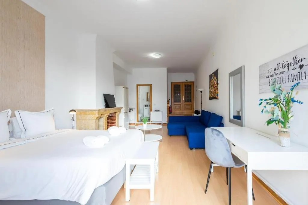 Kubata Hill Hotel Parede